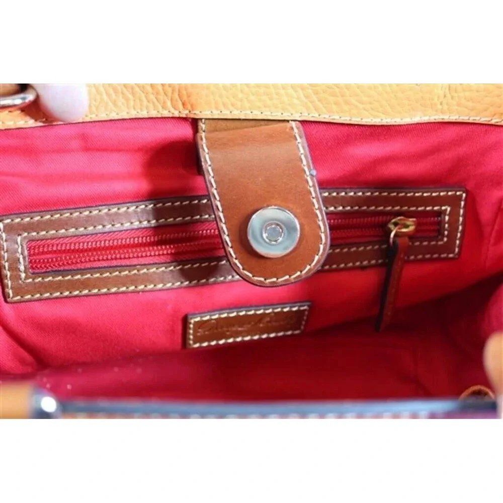 Dooney & Bourke beautiful dooney